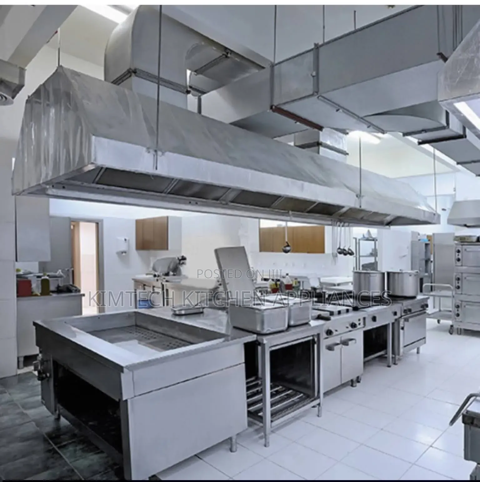 Kitchen Hood/Chimney