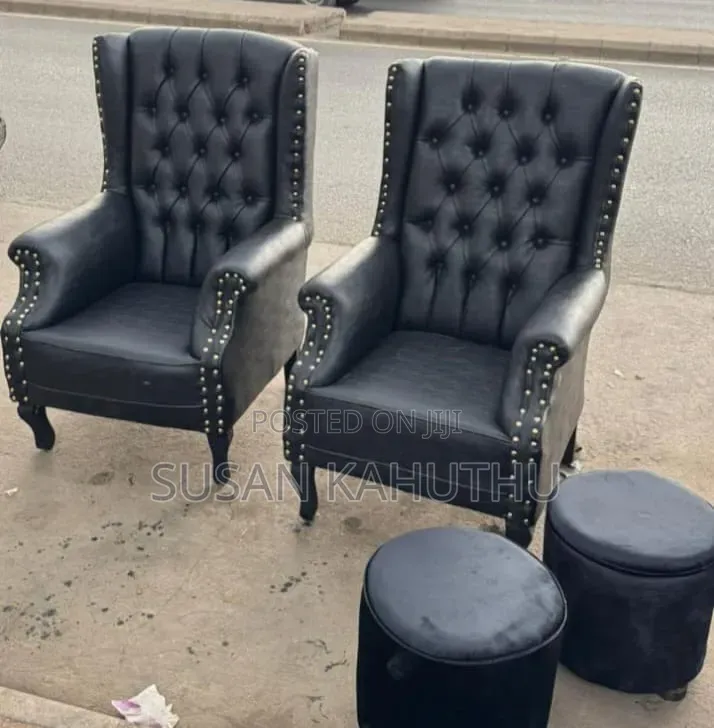 Black Versatile Sofas With Poofs