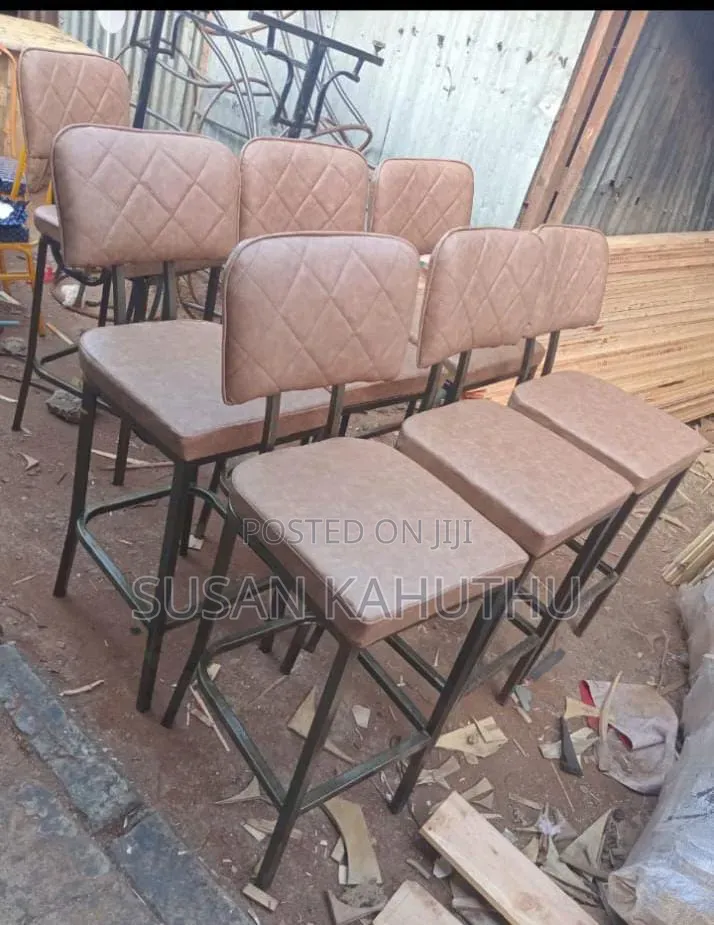 Beige Chic Restaurant High Stool