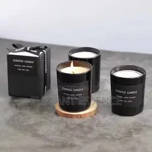 *Soy Wax Scented Candle in Glass Jar*