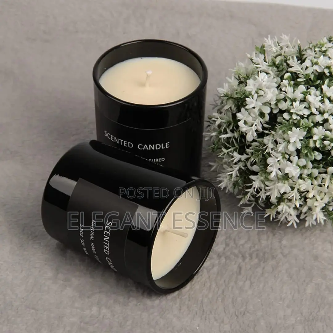 *Soy Wax Scented Candle in Glass Jar*