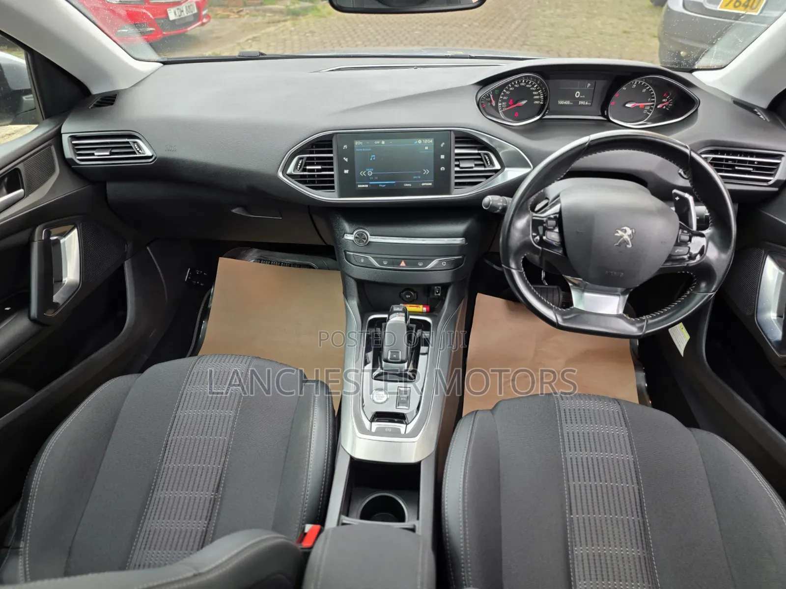 Peugeot 308 2019 Silver