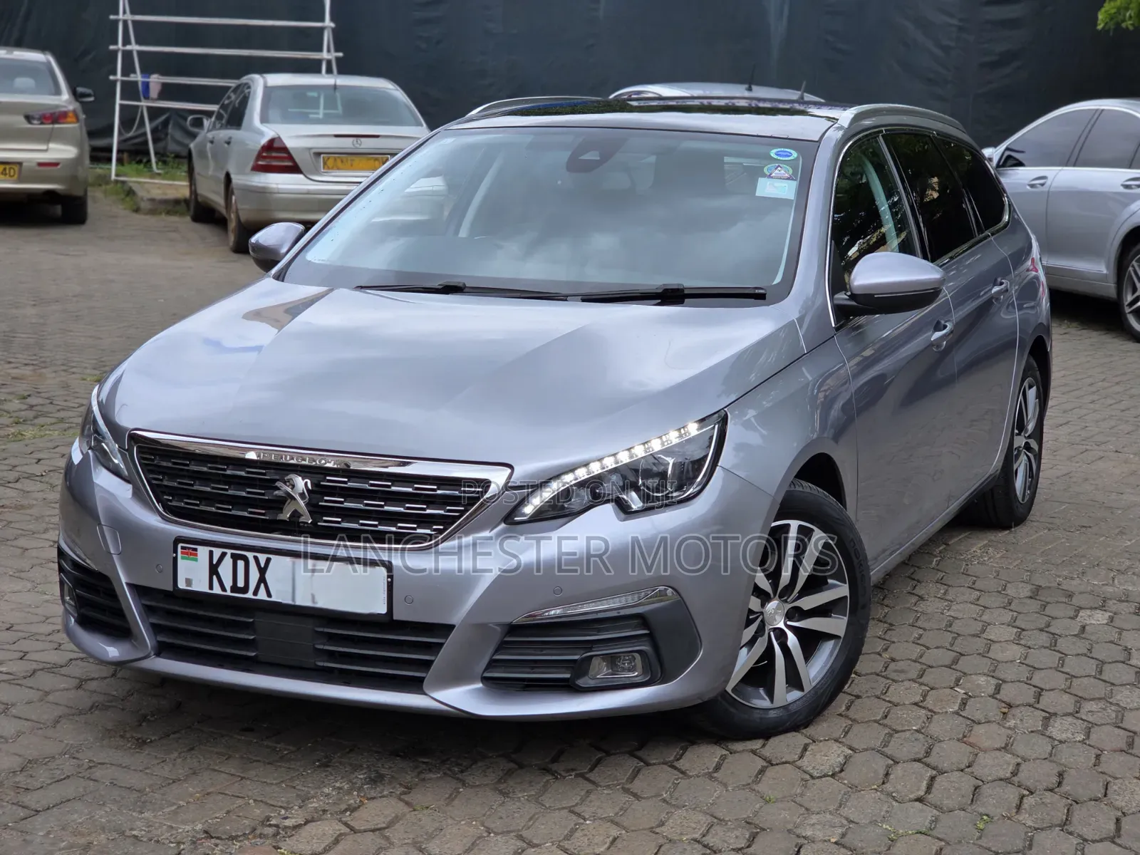 Peugeot 308 2019 Silver