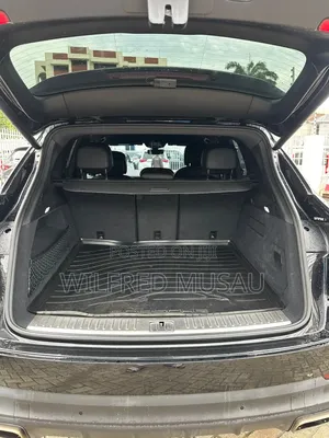 Porsche Cayenne 2018 Black