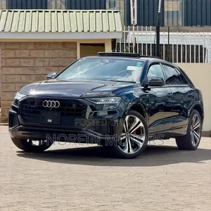 Audi Q8 2021 Blue