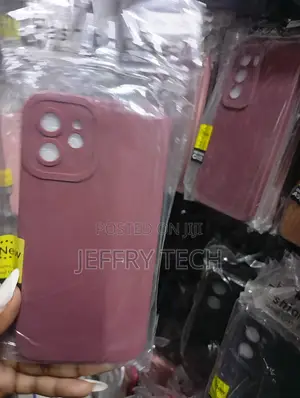 Soft Silicone Mobile Phone Case Designed for Various iPhone Models.