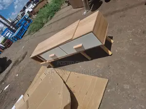 Adjustable 6fts Tv Stand