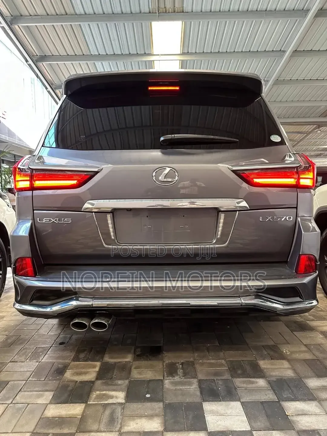 Lexus LX 570 AWD 2018 Gray