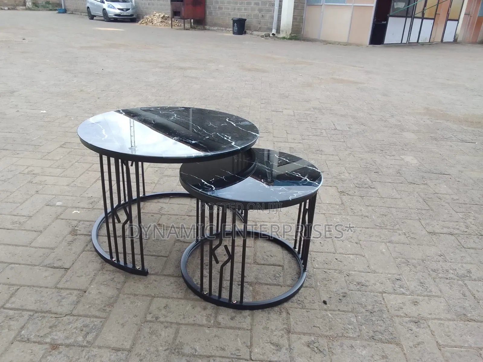 2-in-1 Modern Nesting Coffee Table Set