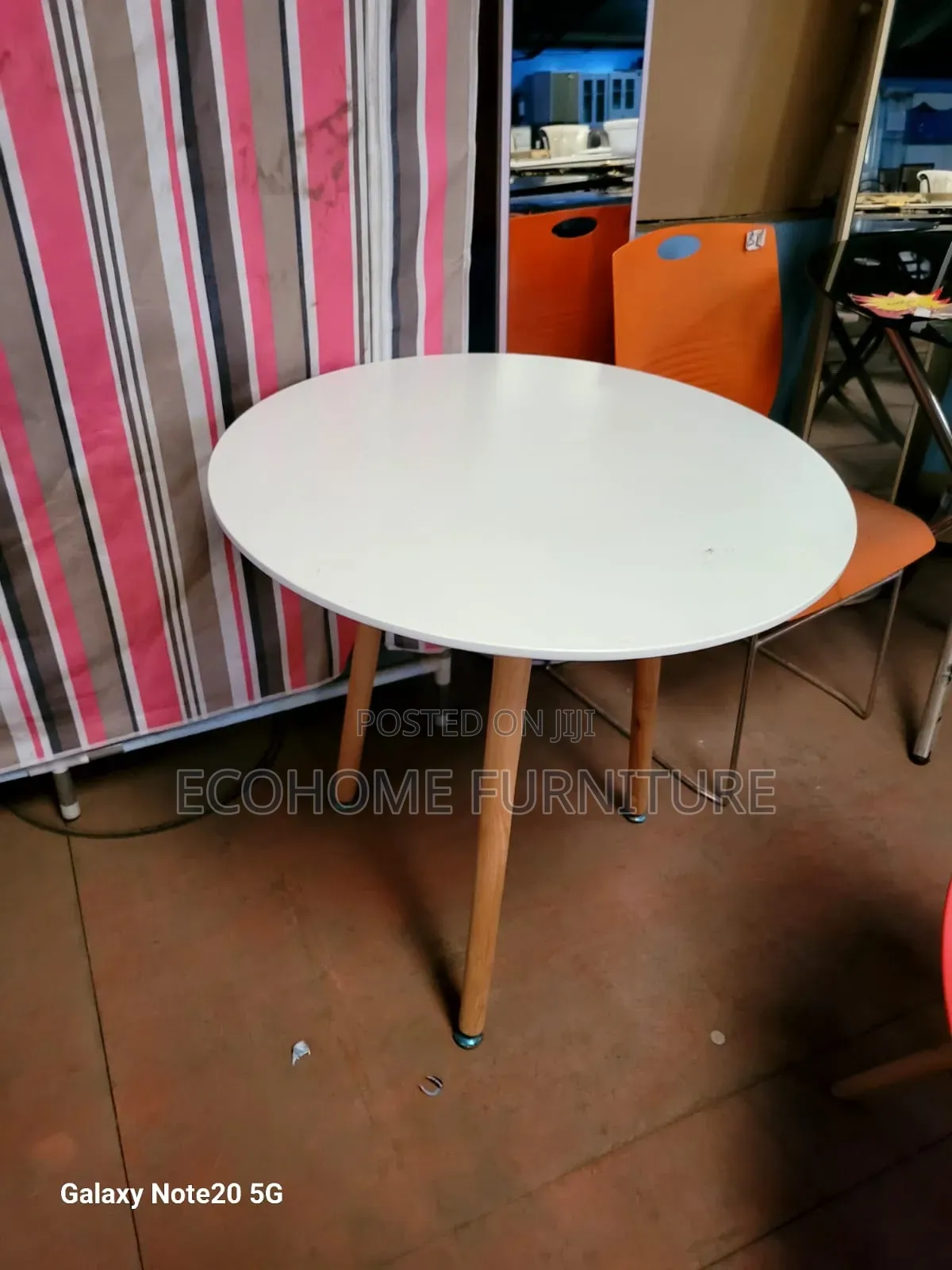 White Top Round Coffee Table