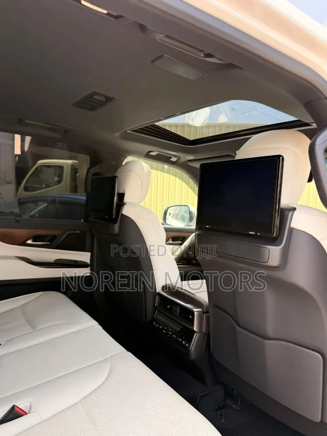 Lexus LX 2023 White