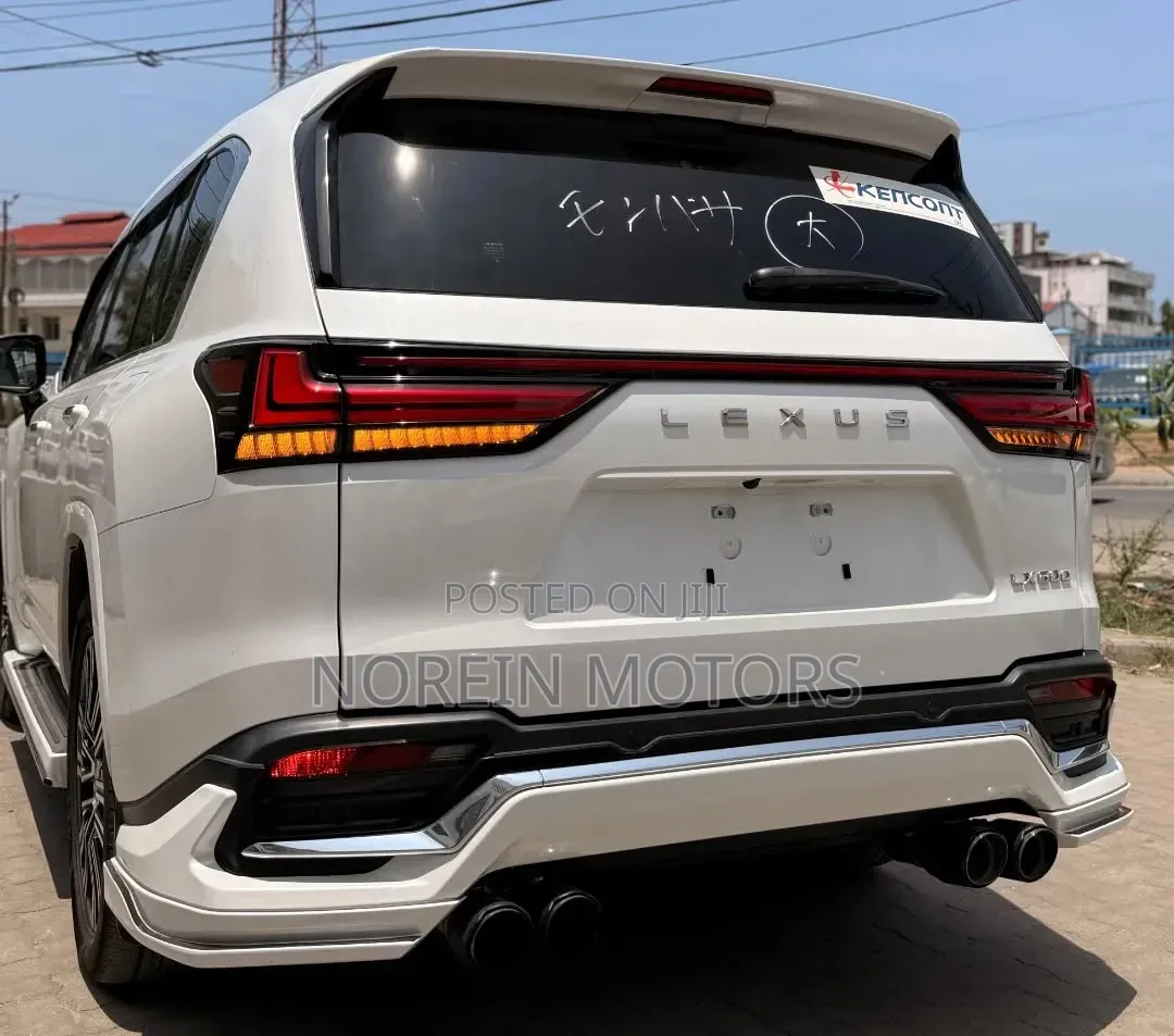 Lexus LX 2023 White