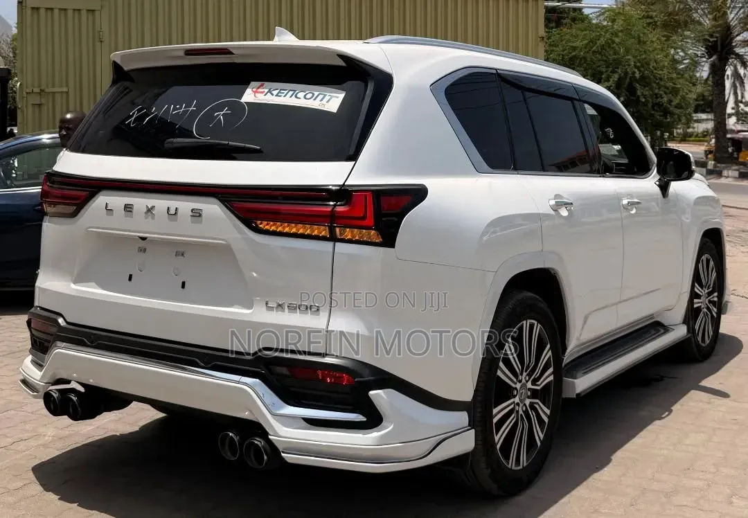 Lexus LX 2023 White