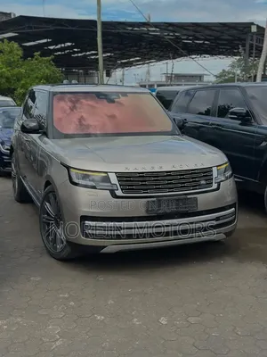 Land Rover Range Rover Vogue 2022 Gold