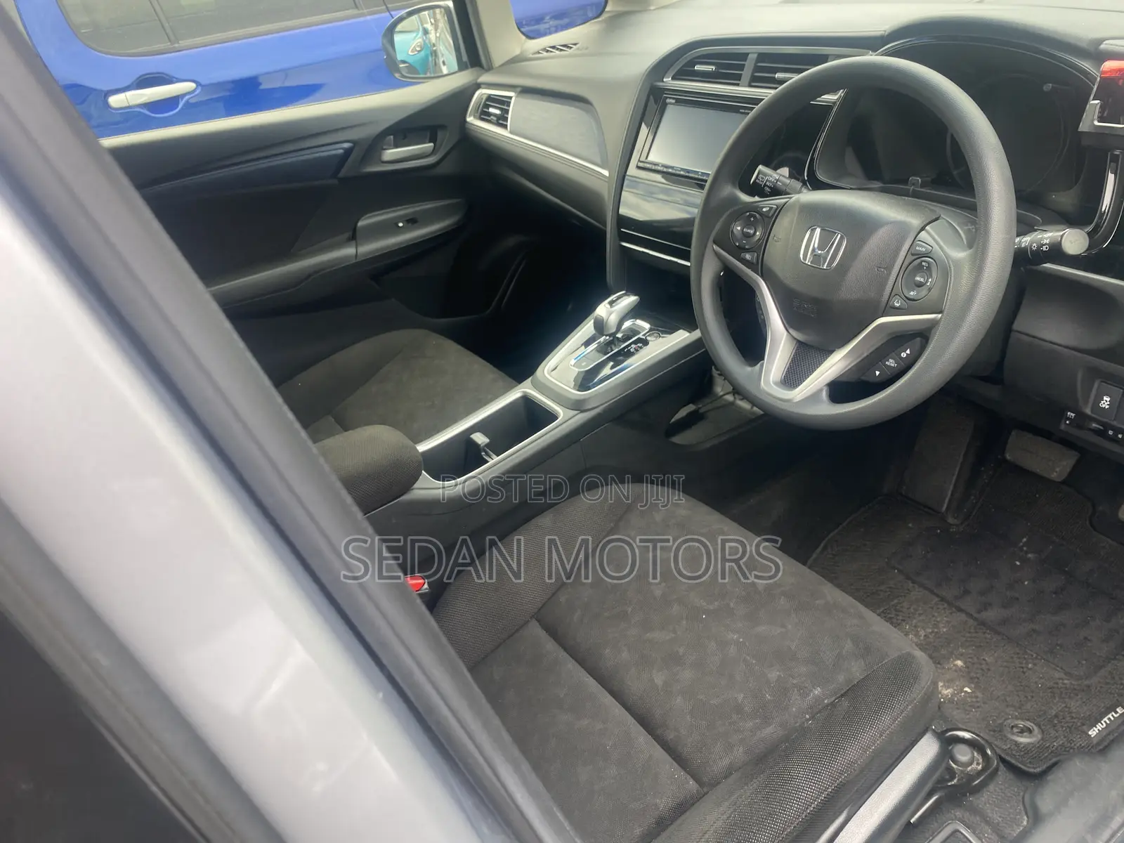 Honda Fit Shuttle 2019 Silver