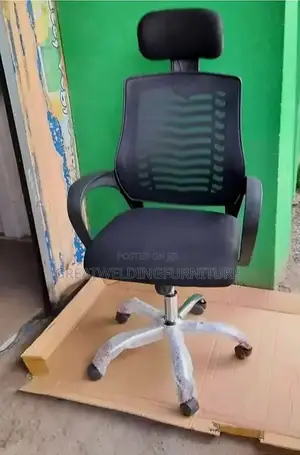 Affordable Executive Headrest Office Chair