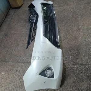 Toyota Auris 2014 Front Bumper Complete.