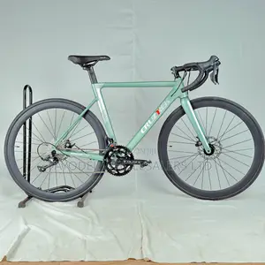 Cruztek 700c Pinner Carbon Road Bike – Light Green Premium Build