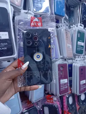 Black Silicone Phone Case for the iPhone 14 Pro,