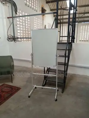 High-Quality Portable Whiteboard 900mm X 600mm for Everyday Use