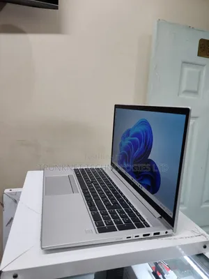 Laptop HP EliteBook 855 G8 16GB AMD Ryzen 5 SSD 256GB
