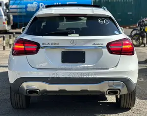 Mercedes-Benz GLA-Class 2018 Pearl
