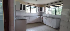 4bdrm Maisonette in Mountain View for sale