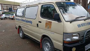 Toyota HiAce 1998 Beige