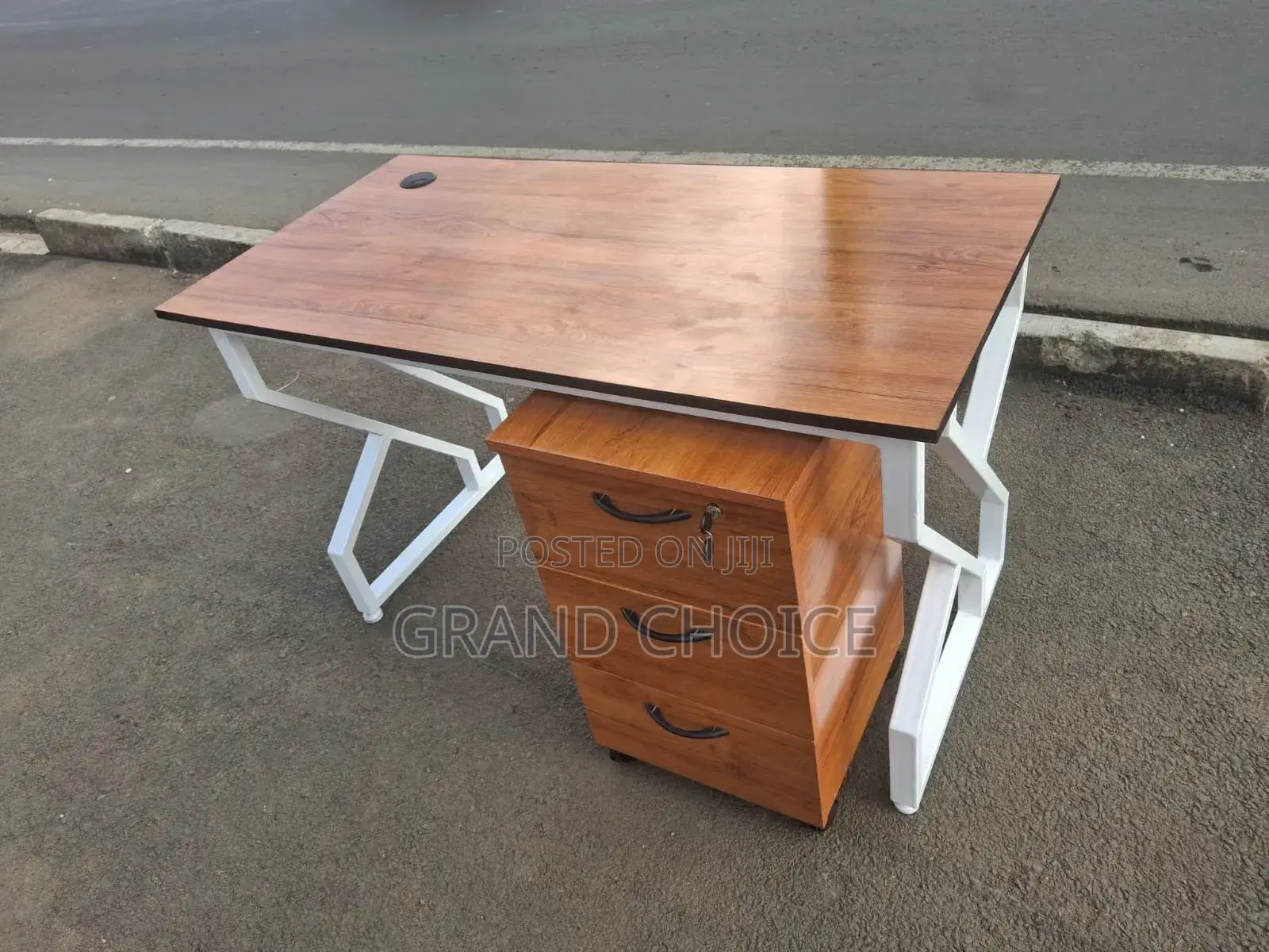Compact Executive Table With Side Drawer