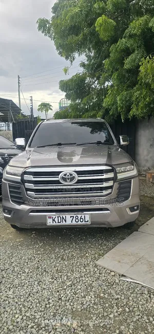 Toyota Land Cruiser 2012 Gold