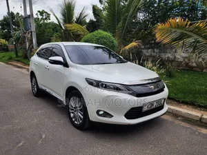 Toyota Harrier 2017 White