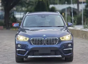 BMW X1 sDrive28i FWD 2019 Blue
