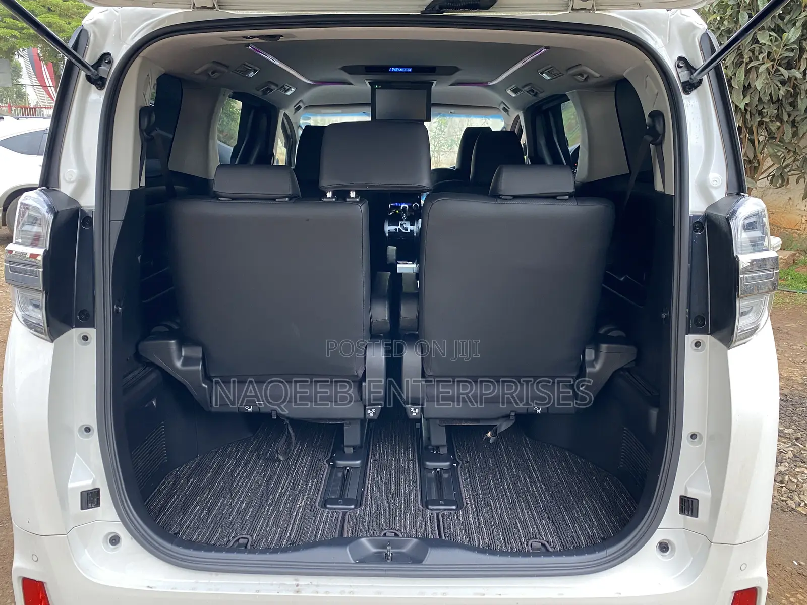 Toyota Vellfire 2019 White