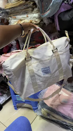 Cream White Stylish Duffle Bag