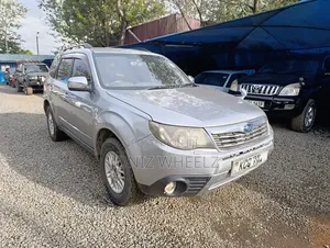 Subaru Forester 2010 Silver