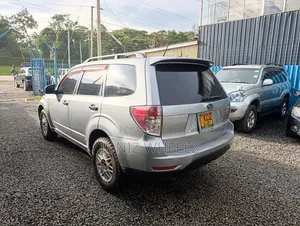Subaru Forester 2010 Silver