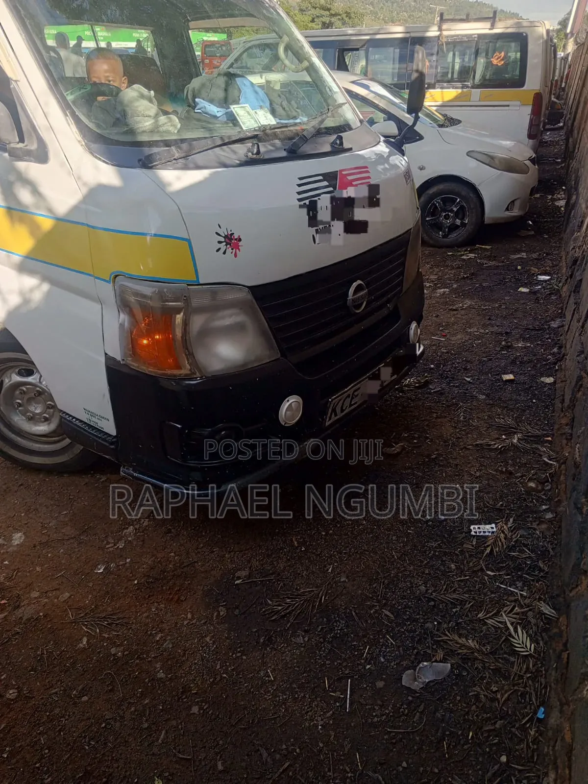 Nissan Caravan (Urvan) 2009 White