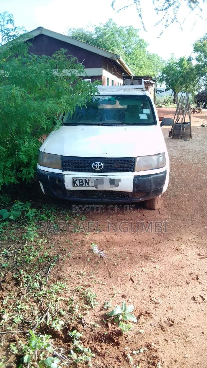 Toyota Probox 2004 White