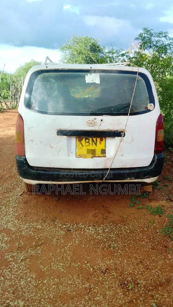 Toyota Probox 2004 White