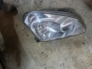 Nissan Dualis 2008 Headlight