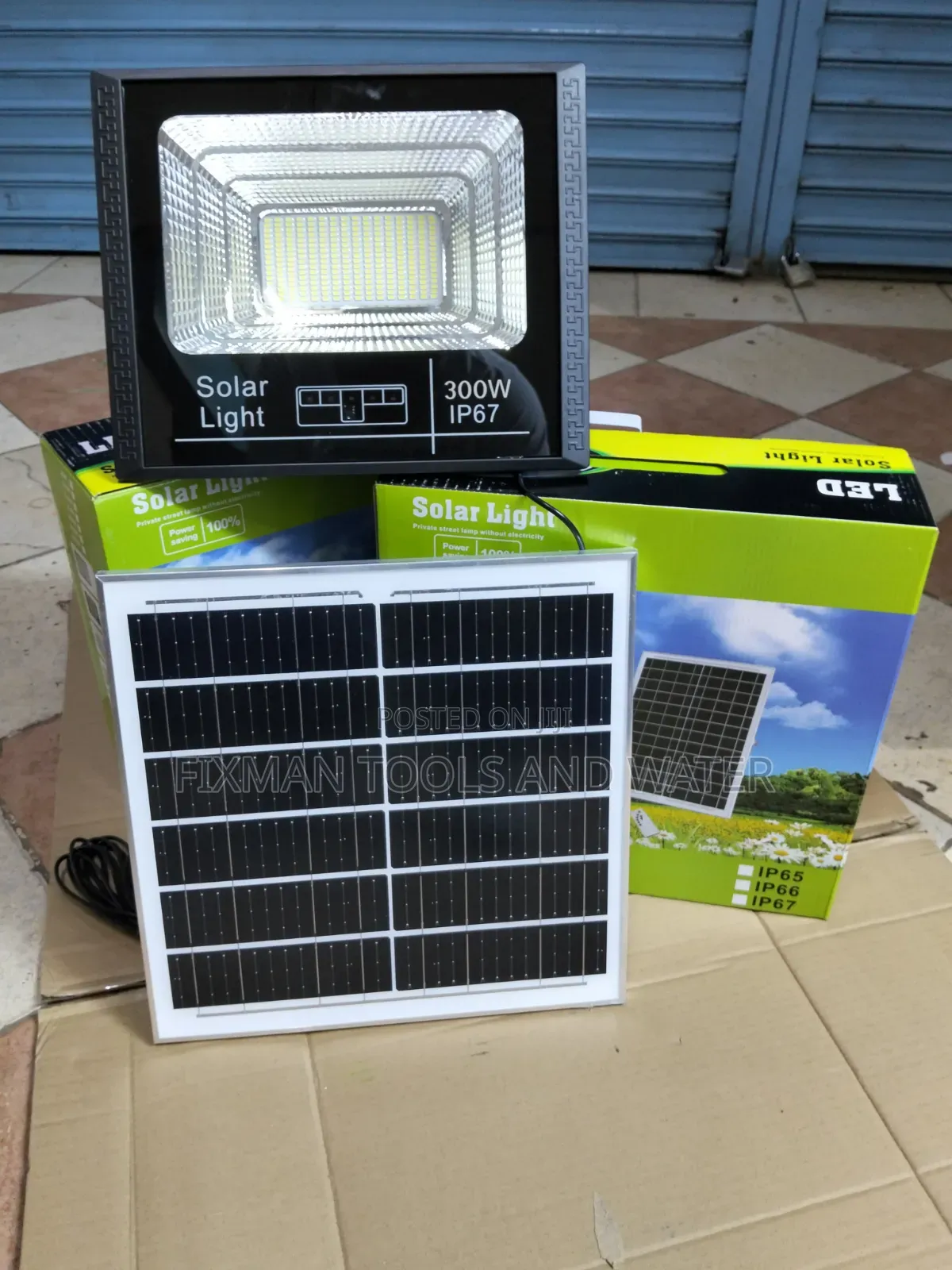 Surveillance Led Solar Flood Light 300 Watts Ip 67 Daylight Sensor