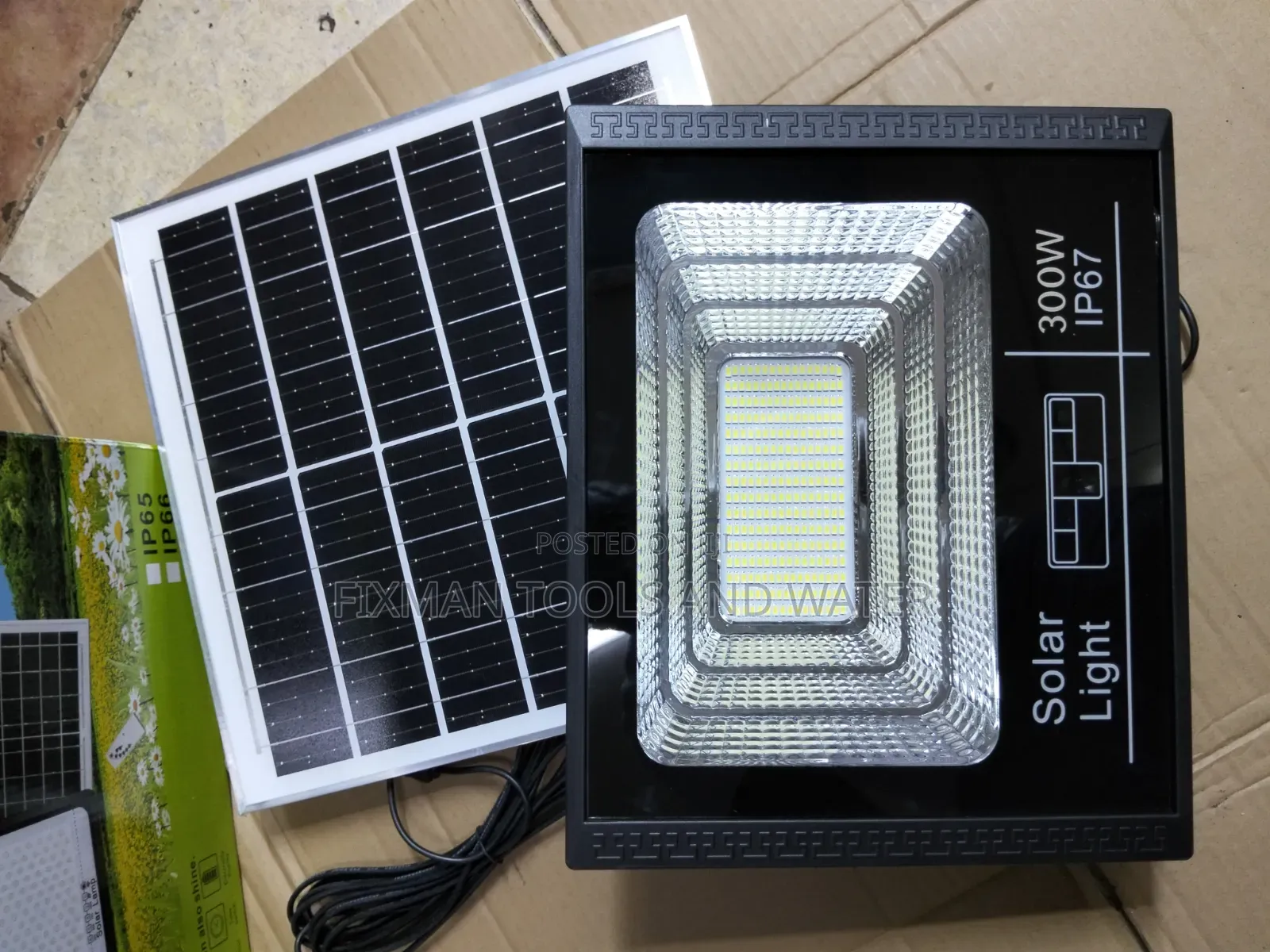 Surveillance Led Solar Flood Light 300 Watts Ip 67 Daylight Sensor