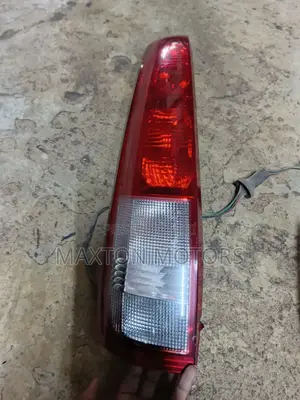 Taillight Nissan Xtrail Nt30 2002/2006 New Arrivals