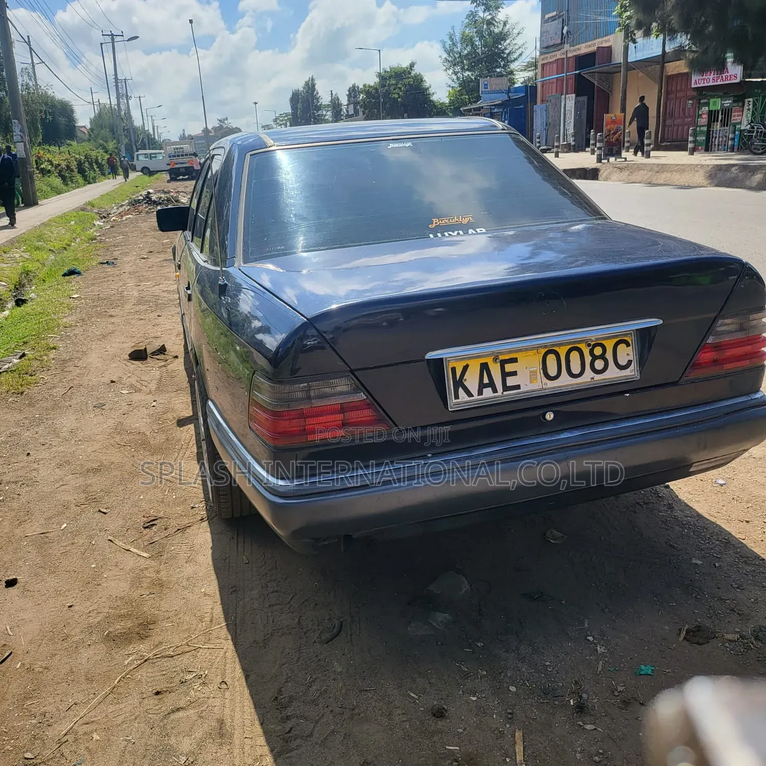 Mercedes-Benz E200 1997 Blue