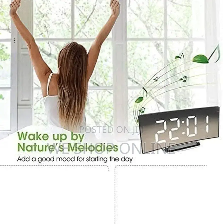 Curved Digital Clock