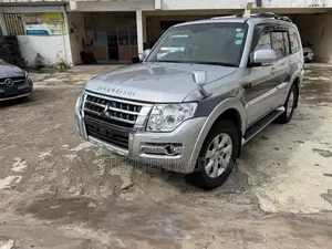 Mitsubishi Pajero Exceed 2019 Silver