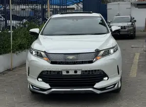 Toyota Harrier 2.0 2020 White