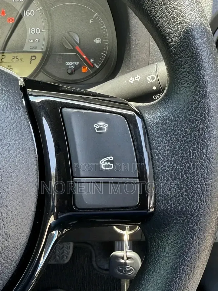 Toyota Vitz 2019 Blue