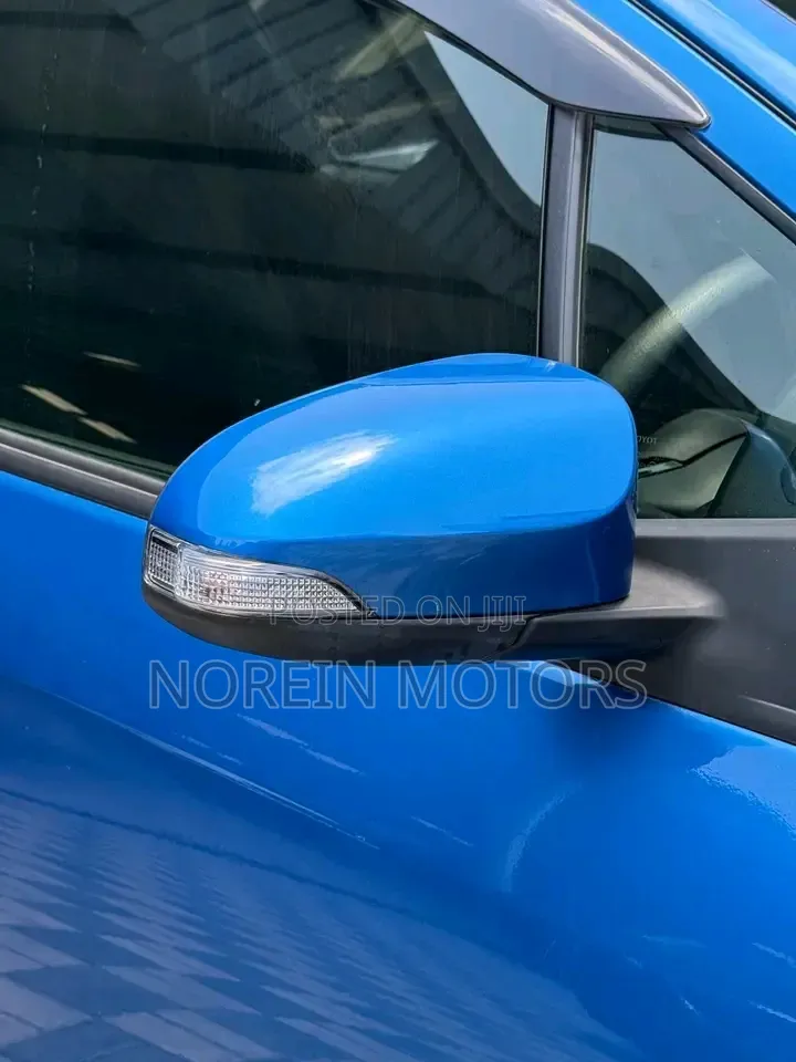 Toyota Vitz 2019 Blue