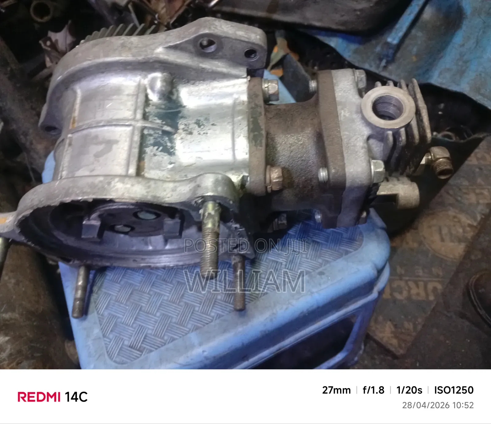Compressor Head